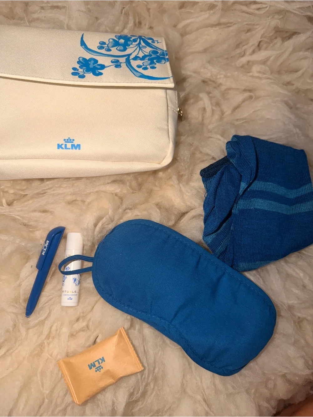 KLM Airlines Amenity Kit Pouch C- White with Blue Partridge Design by Rituals